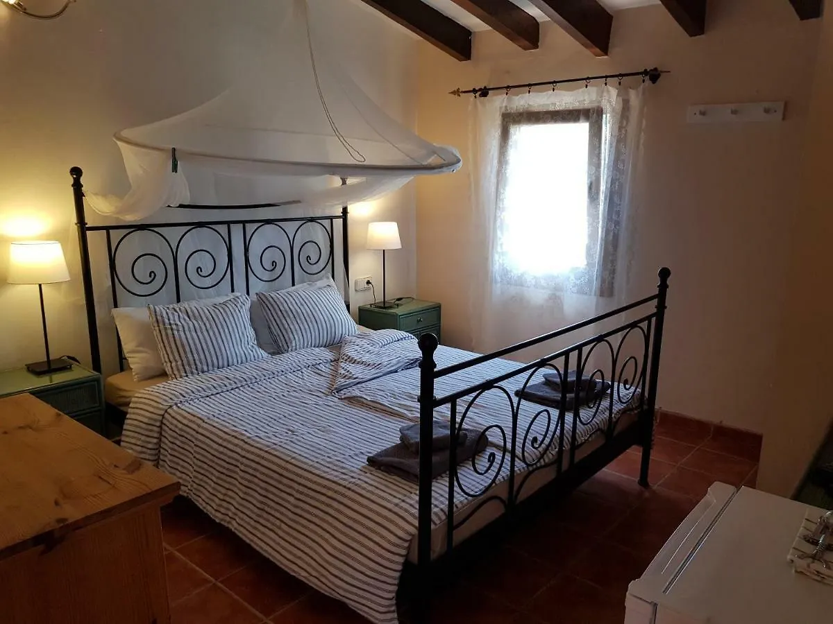 Finca Caballo Blanco Hotel Montuiri  0*, Montuiri (Mallorca)
